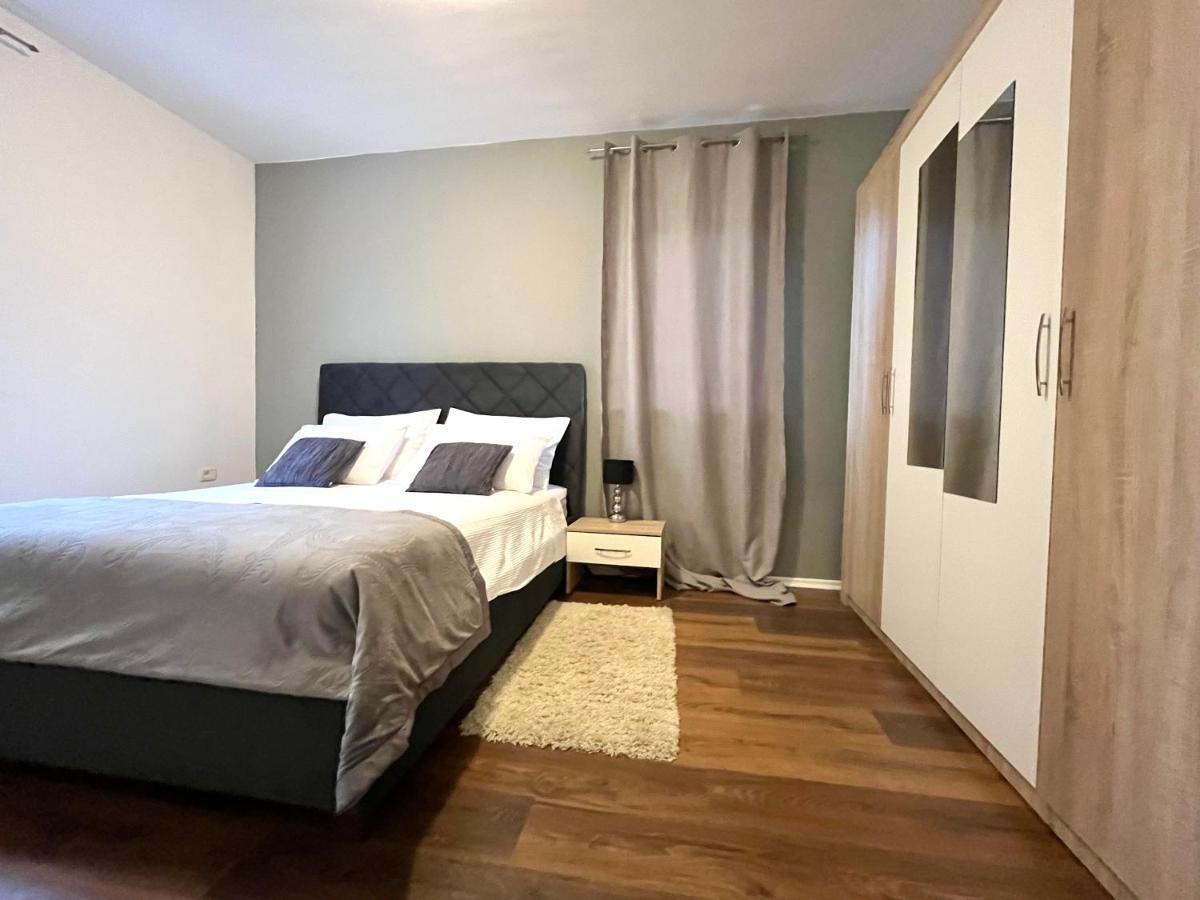 Apartment Domus Lauri Umag Exteriér fotografie