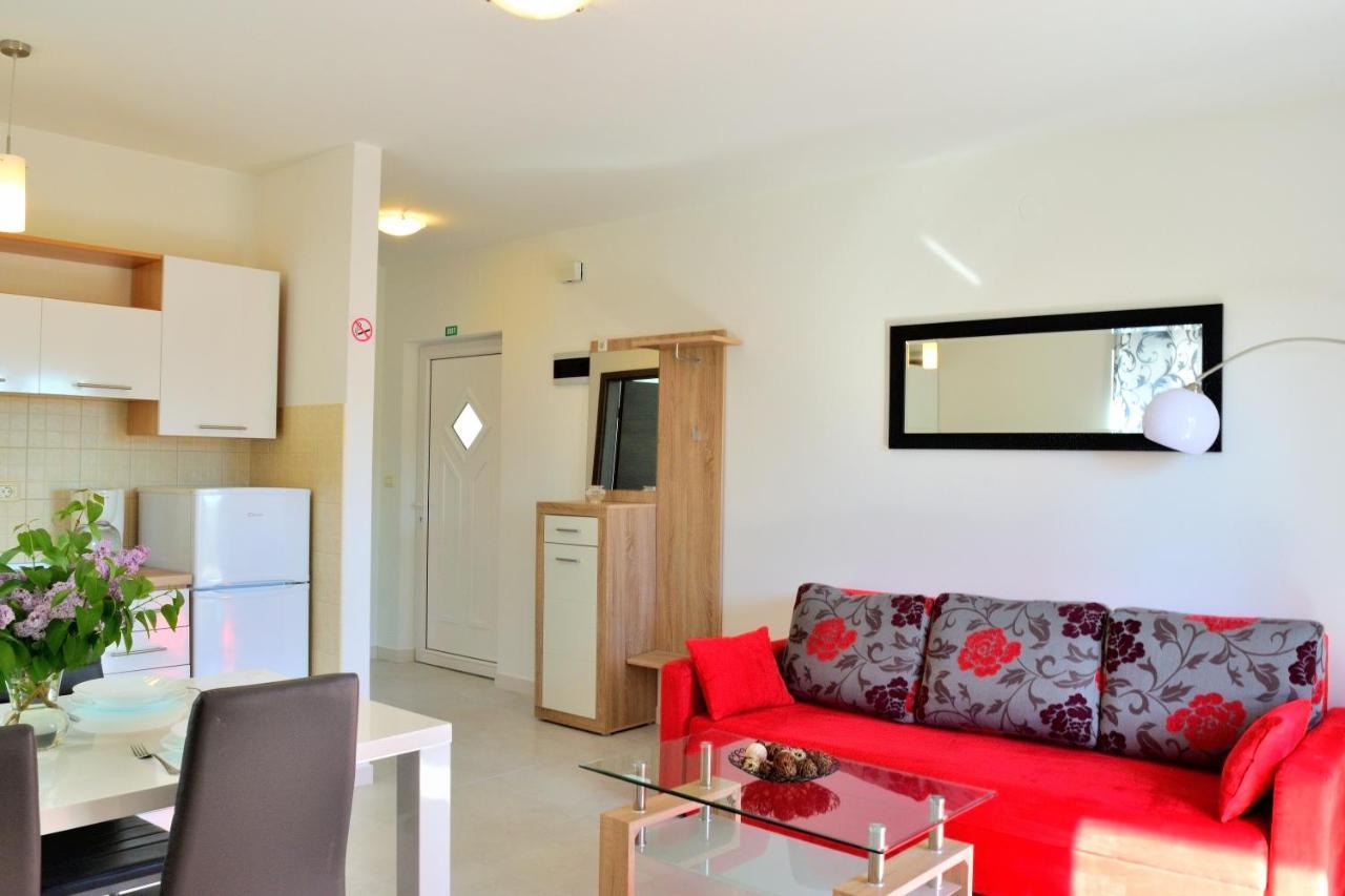 Apartment Domus Lauri Umag Exteriér fotografie