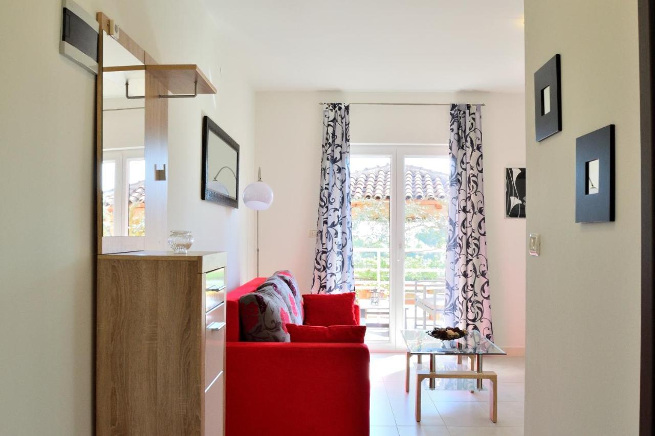 Apartment Domus Lauri Umag Exteriér fotografie