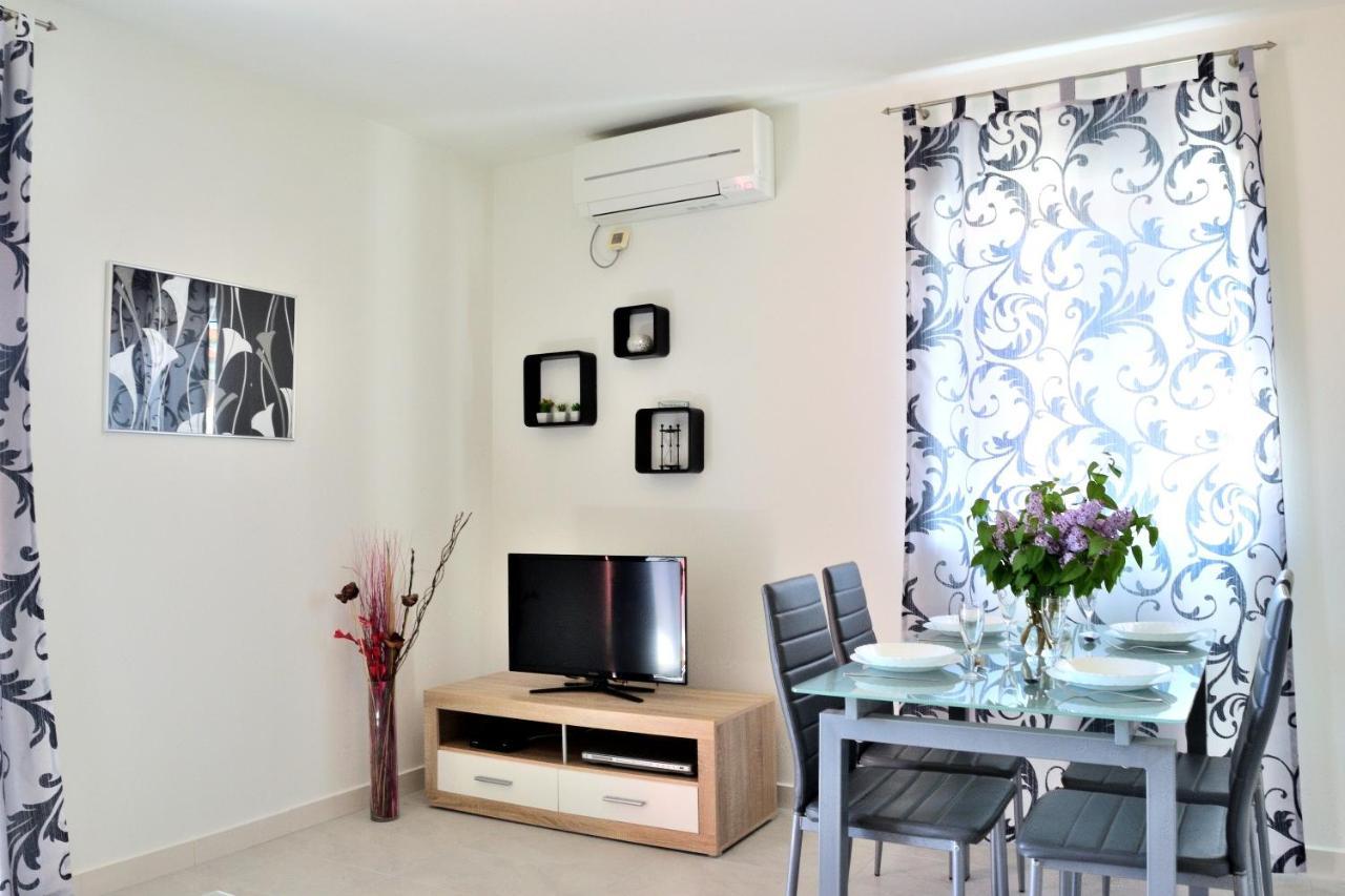 Apartment Domus Lauri Umag Exteriér fotografie