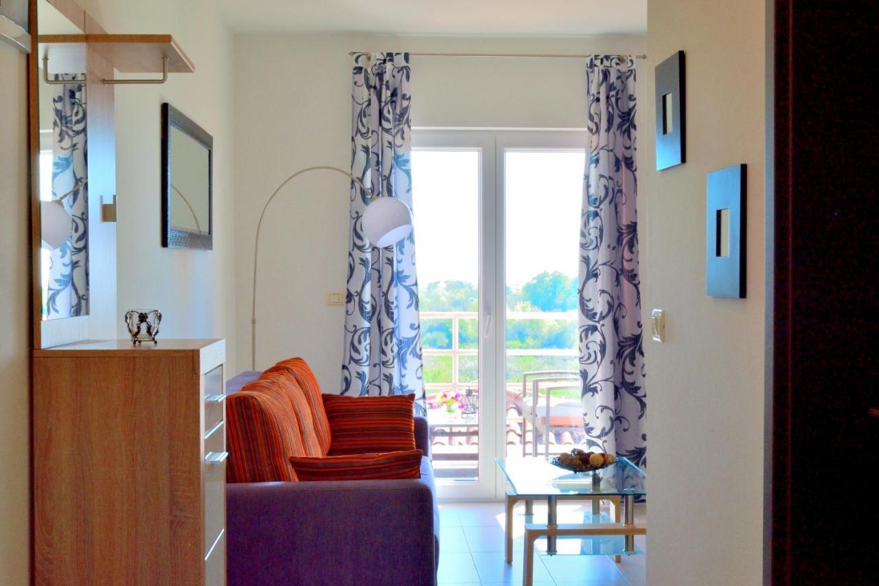Apartment Domus Lauri Umag Exteriér fotografie